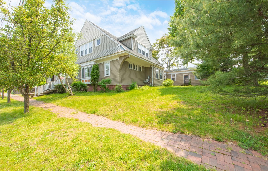 14 Bartlett Avenue