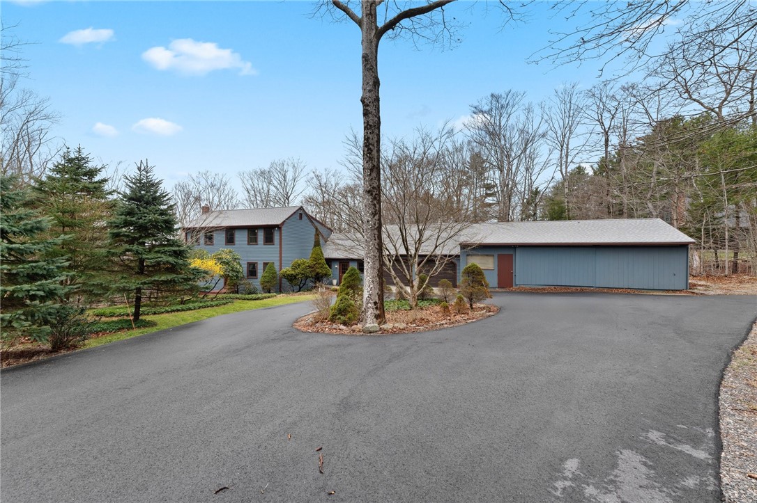 Richmond, Rhode Island 02892, United States, 3 Bedrooms Bedrooms, ,2 BathroomsBathrooms,Residential,Pending,200597