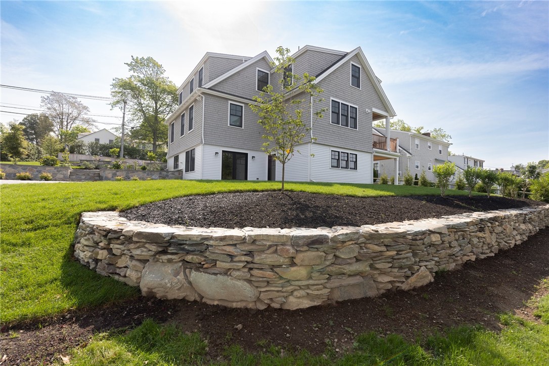 35 Coggeshall Avenue