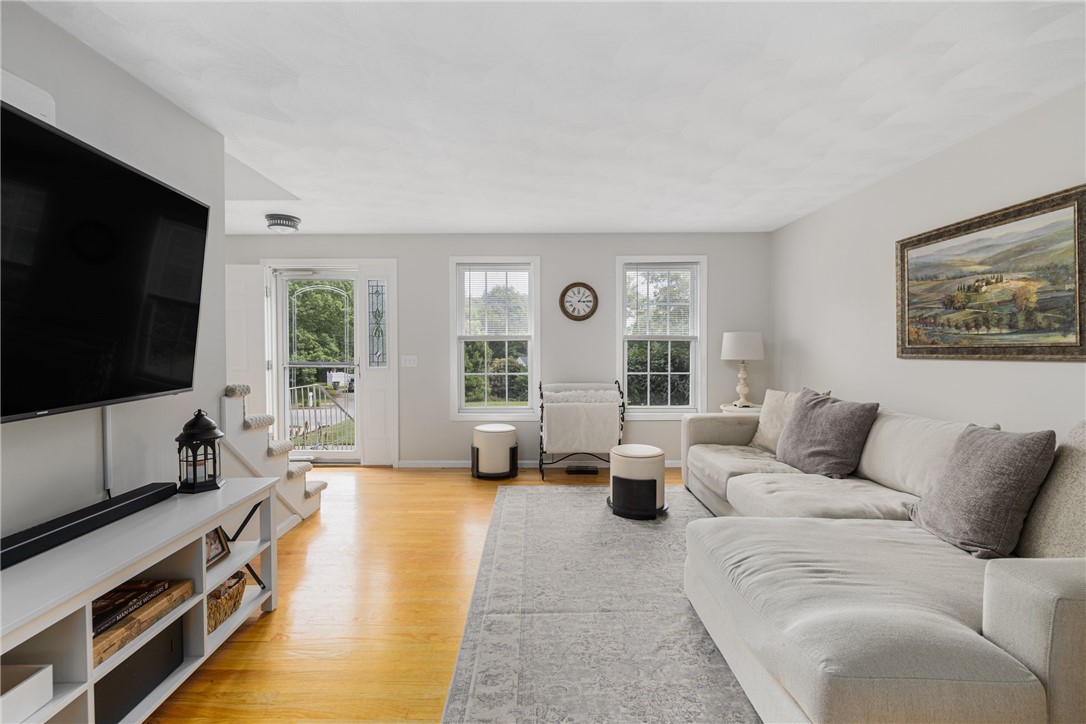 24 Cobblestone Terrace
