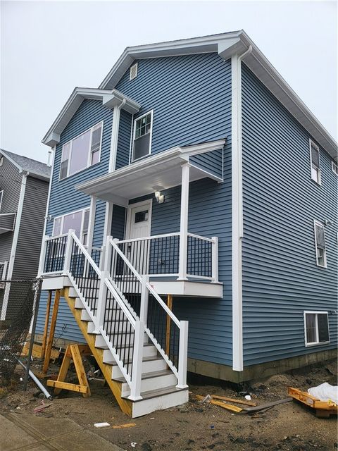 729 Potters Avenue Providence RI 02907