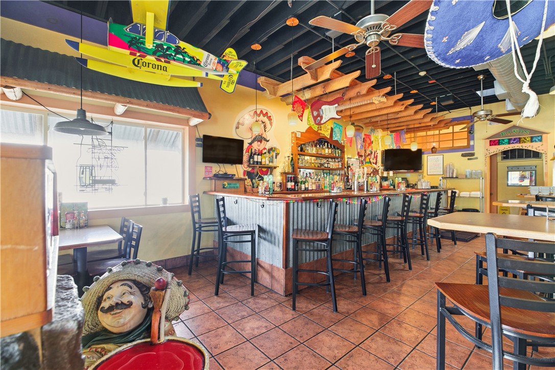 651 West Main Road 659