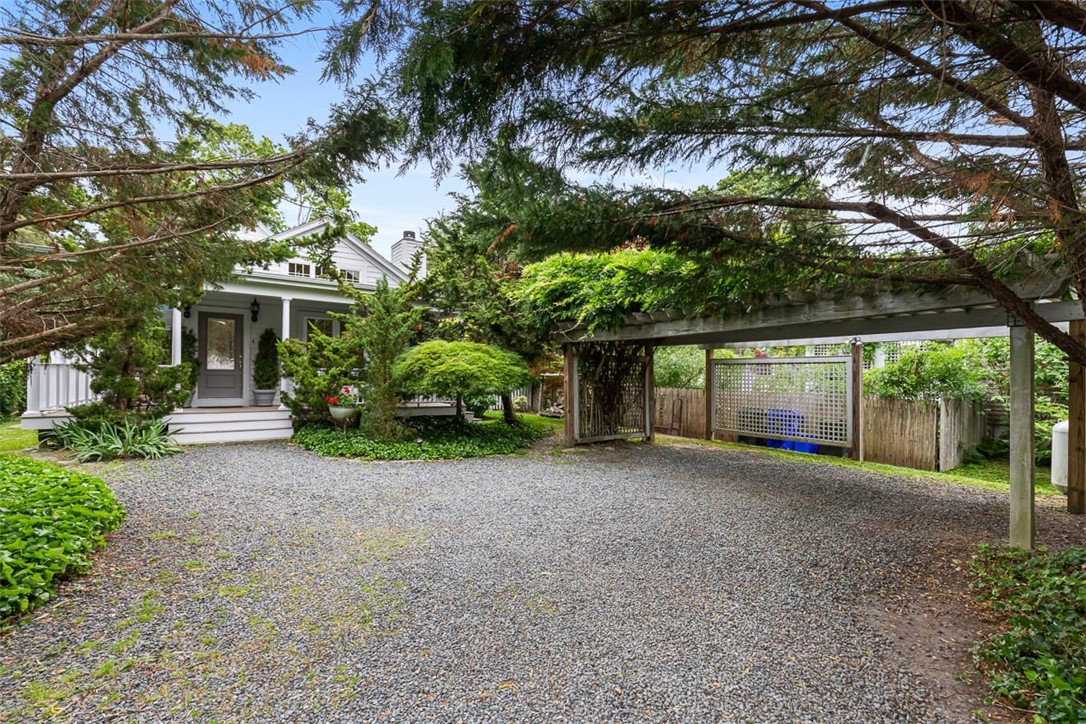 4 Garfield Avenue