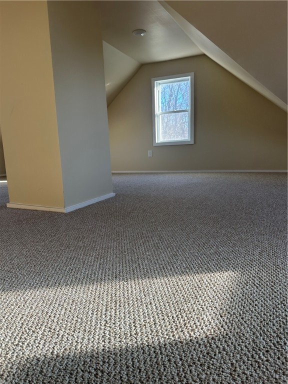 Westerly, Rhode Island 02891, United States, 2 Bedrooms Bedrooms, ,1 BathroomBathrooms,Residential,Active,257640