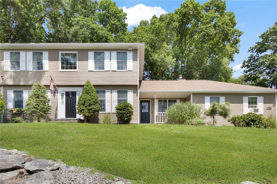 25 Factory Pond Circle