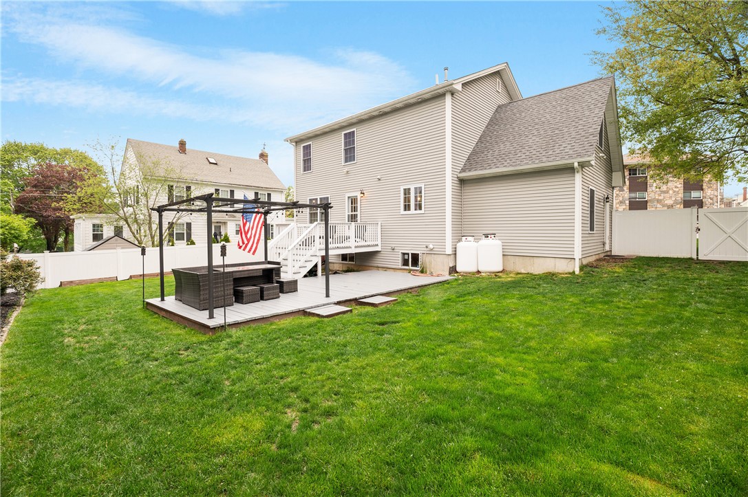 15 Willett Avenue