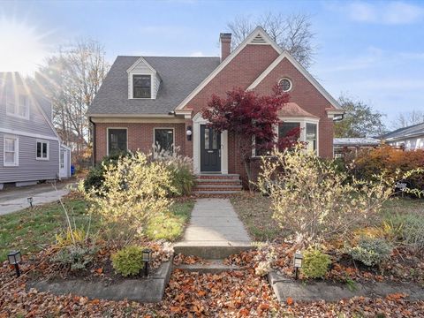 642 Pleasant Valley Parkway Providence RI 02908