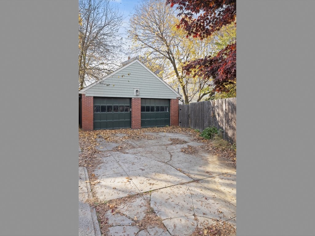 642 Pleasant Valley Parkway