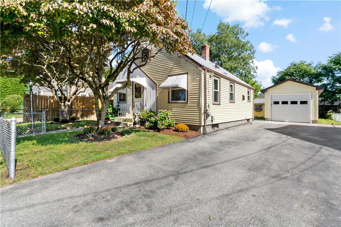 66 LARCHMERE Drive