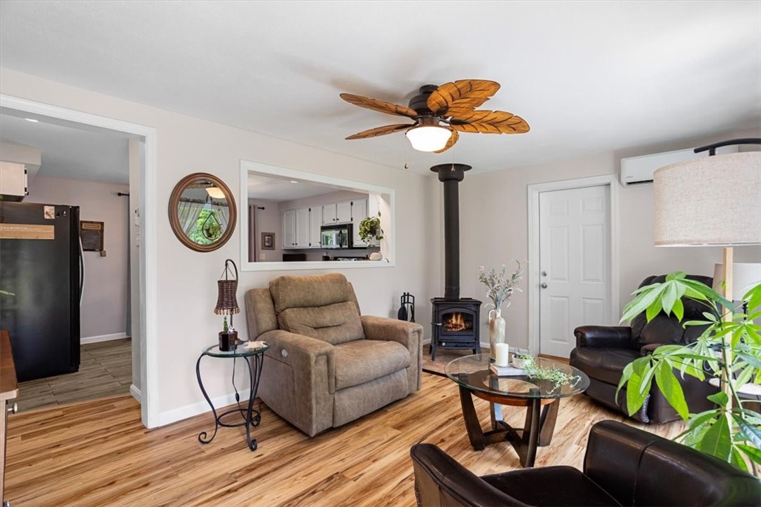 Sterling, Connecticut 06377, United States, 2 Bedrooms Bedrooms, ,1 BathroomBathrooms,Residential,Active,174329