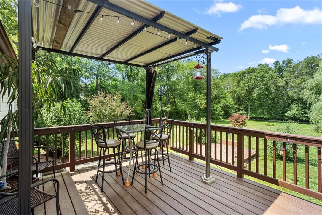 Sterling, Connecticut 06377, United States, 2 Bedrooms Bedrooms, ,1 BathroomBathrooms,Residential,Active,174329