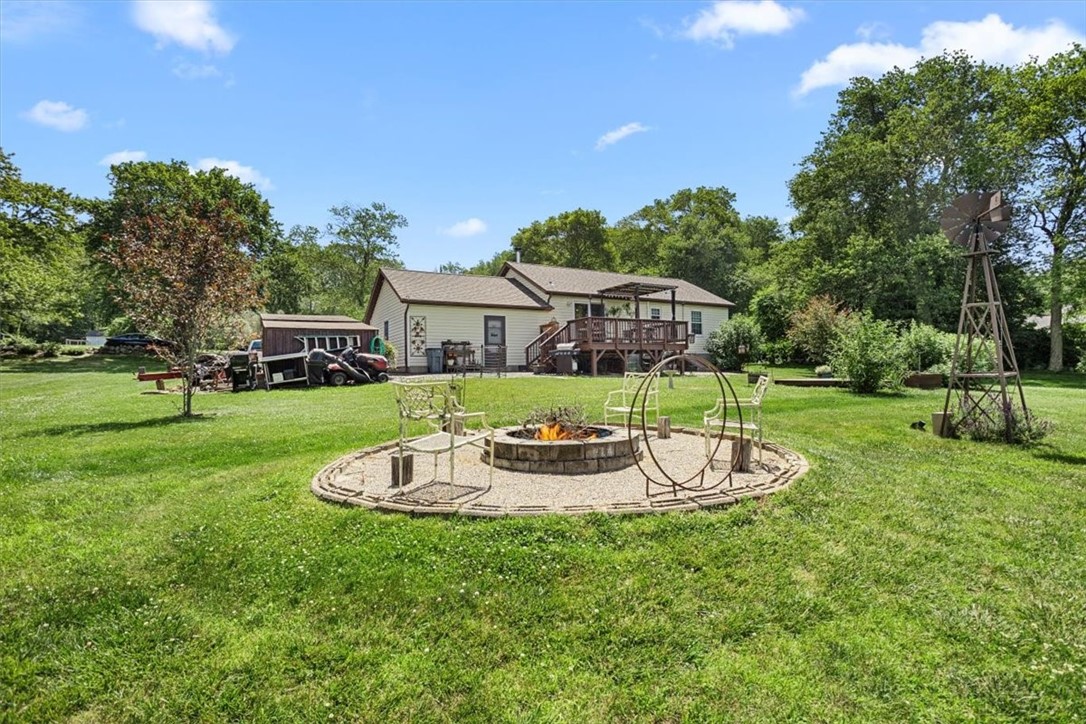 Sterling, Connecticut 06377, United States, 2 Bedrooms Bedrooms, ,1 BathroomBathrooms,Residential,Active,174329