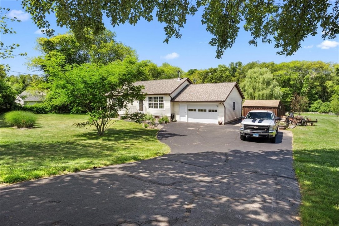 Sterling, Connecticut 06377, United States, 2 Bedrooms Bedrooms, ,1 BathroomBathrooms,Residential,Active,174329