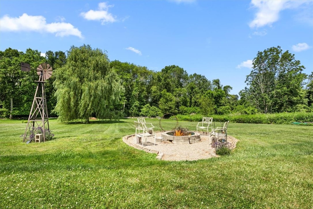 Sterling, Connecticut 06377, United States, 2 Bedrooms Bedrooms, ,1 BathroomBathrooms,Residential,Active,174329