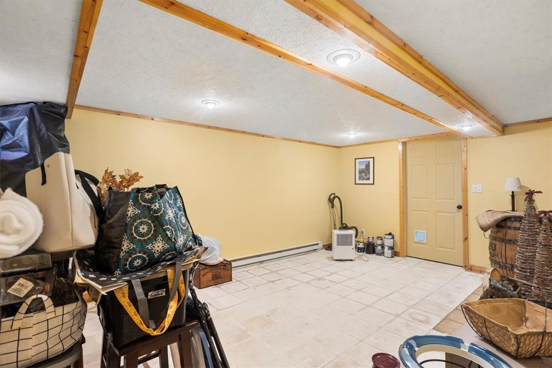 Sterling, Connecticut 06377, United States, 2 Bedrooms Bedrooms, ,1 BathroomBathrooms,Residential,Active,174329