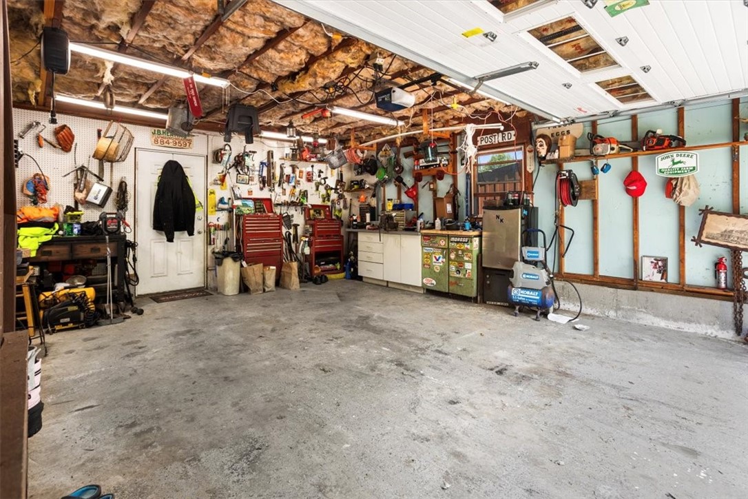 Sterling, Connecticut 06377, United States, 2 Bedrooms Bedrooms, ,1 BathroomBathrooms,Residential,Active,174329