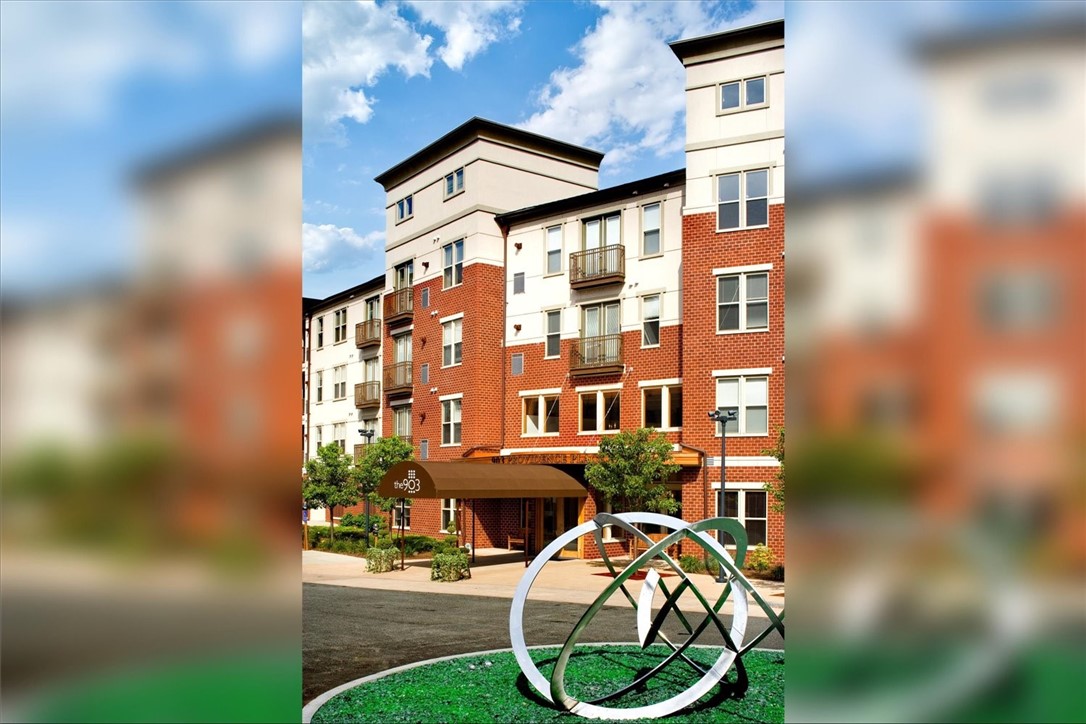 1000 Providence Place 414