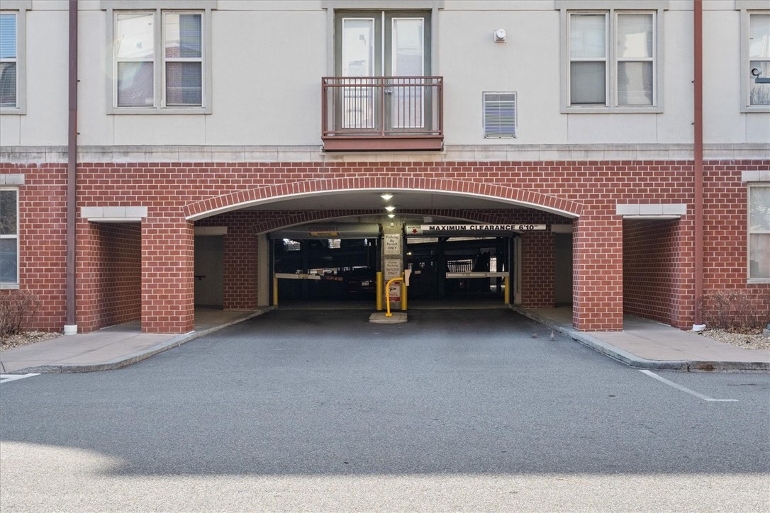 1000 Providence Place 414