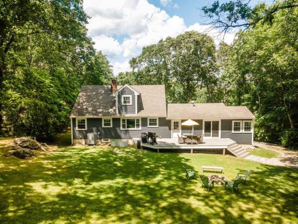25 Hickory Lane