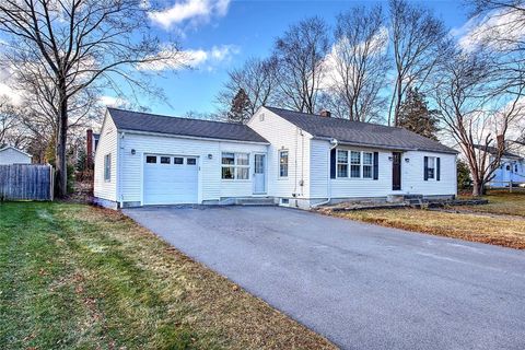 4 Hillcrest Avenue Smithfield RI 02828