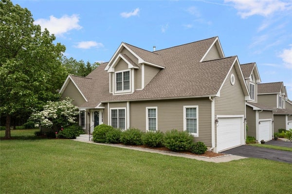 50 SEAL ISLAND RD, BRISTOL, RI 02809 - Image ca53d93ef845d5b8aa56c81afa4ff23c/764991714