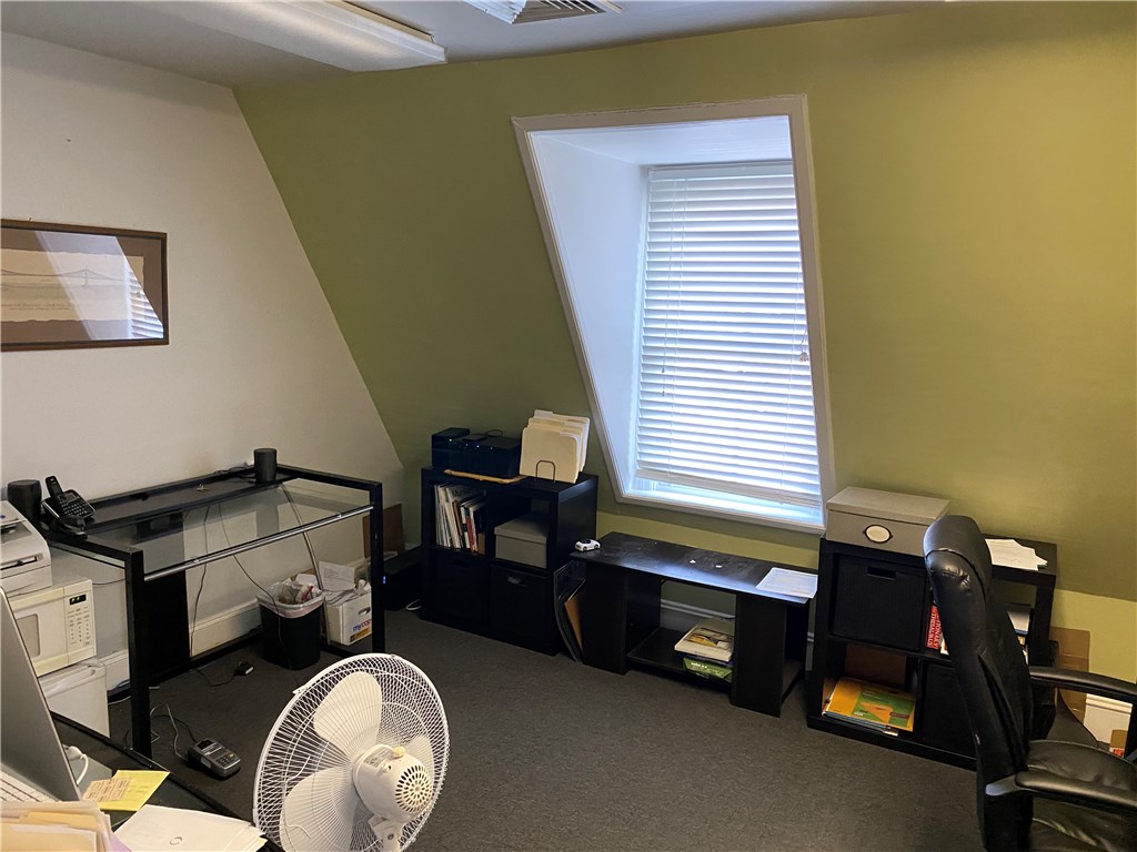 East Greenwich, Rhode Island 02818, United States, ,Residential,Pending,77250