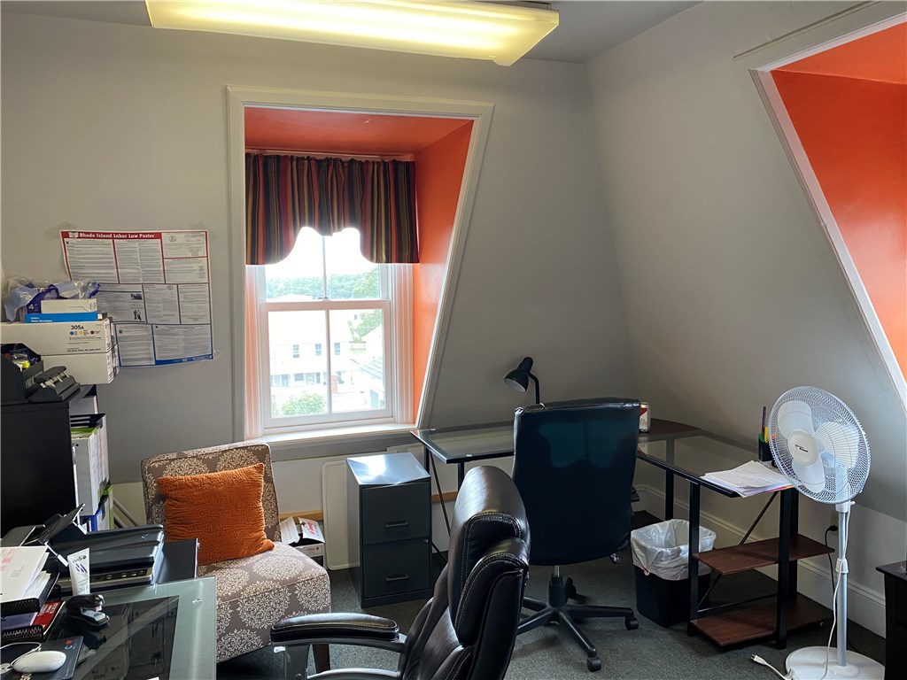 East Greenwich, Rhode Island 02818, United States, ,Residential,Pending,77250