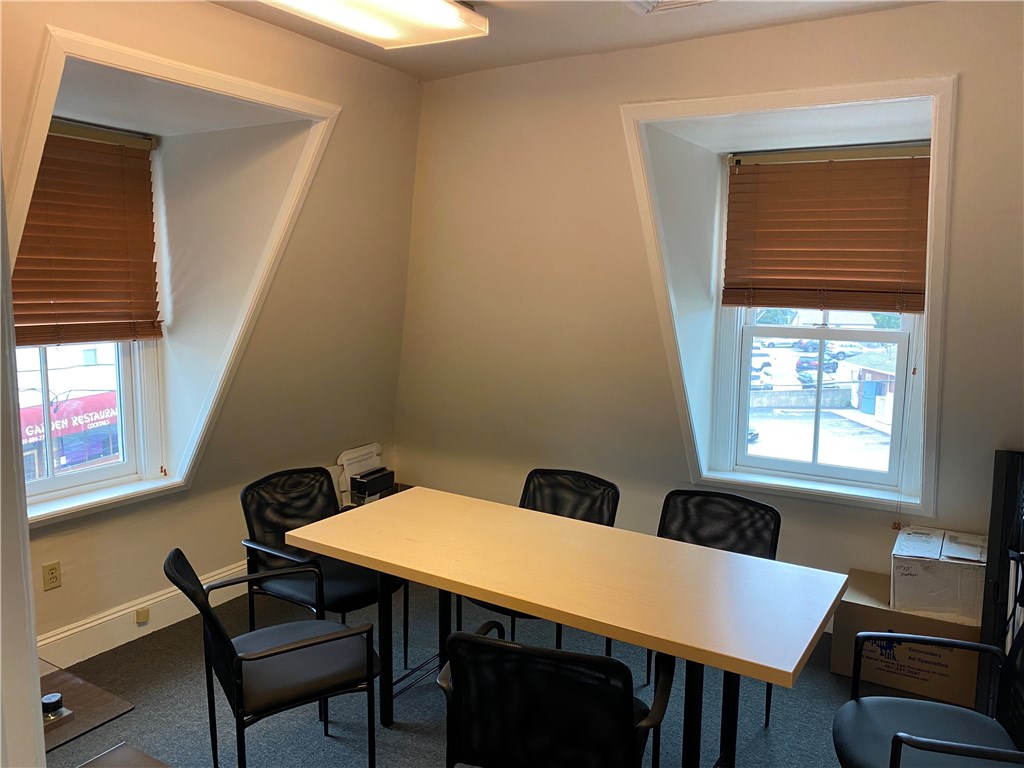 East Greenwich, Rhode Island 02818, United States, ,Residential,Pending,77250