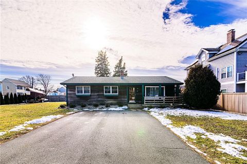 55 Rhode Island Boulevard Portsmouth RI 02871