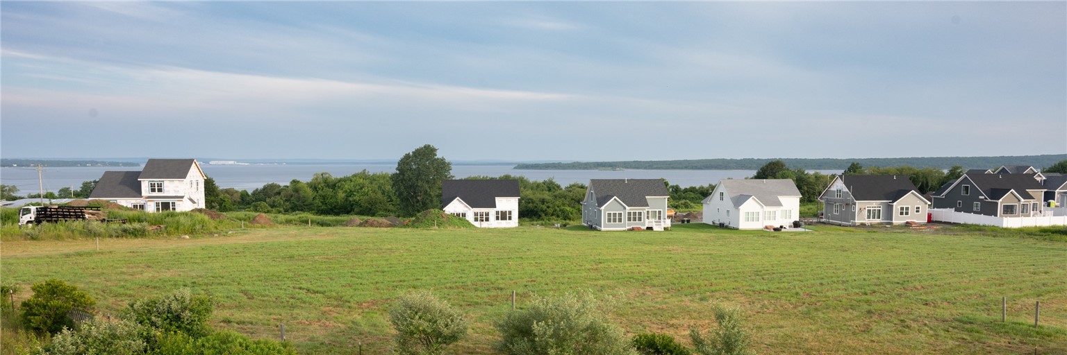 35 Bunker Hill Crossing