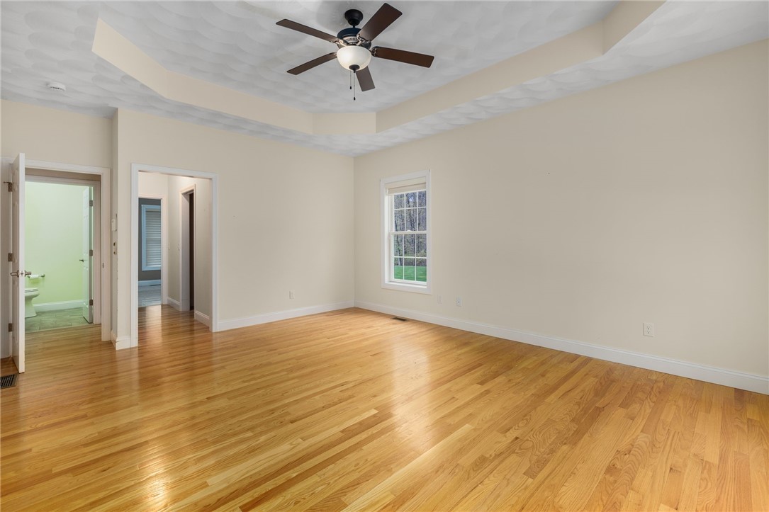 Cranston, Rhode Island, 02921, United States, 3 Bedrooms Bedrooms, ,3 BathroomsBathrooms,Residential,Active,2043797