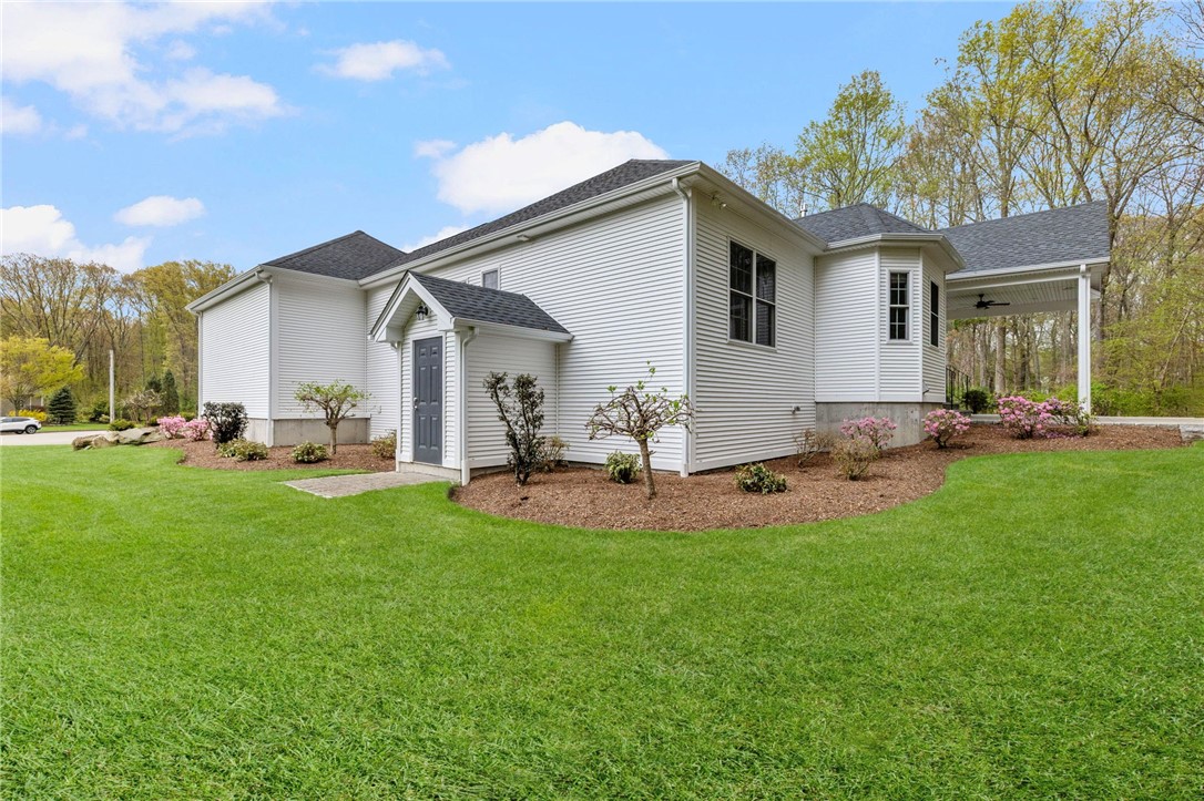 Cranston, Rhode Island, 02921, United States, 3 Bedrooms Bedrooms, ,3 BathroomsBathrooms,Residential,Active,2043797