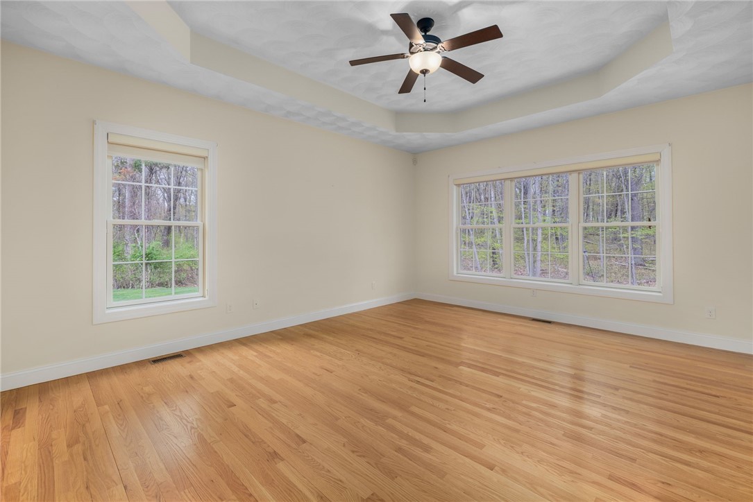 Cranston, Rhode Island, 02921, United States, 3 Bedrooms Bedrooms, ,3 BathroomsBathrooms,Residential,Active,2043797