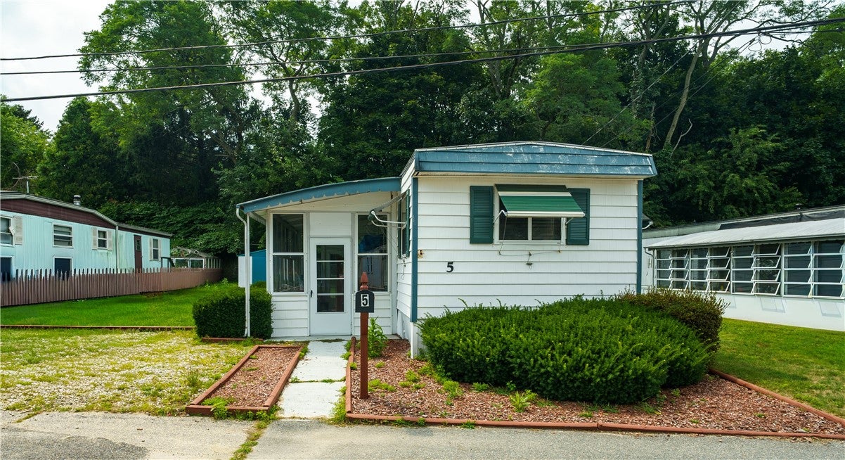 979 Toll Gate Road 5