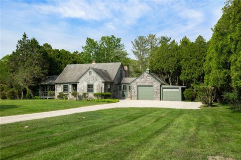 485 Long Highway Little Compton RI 02837