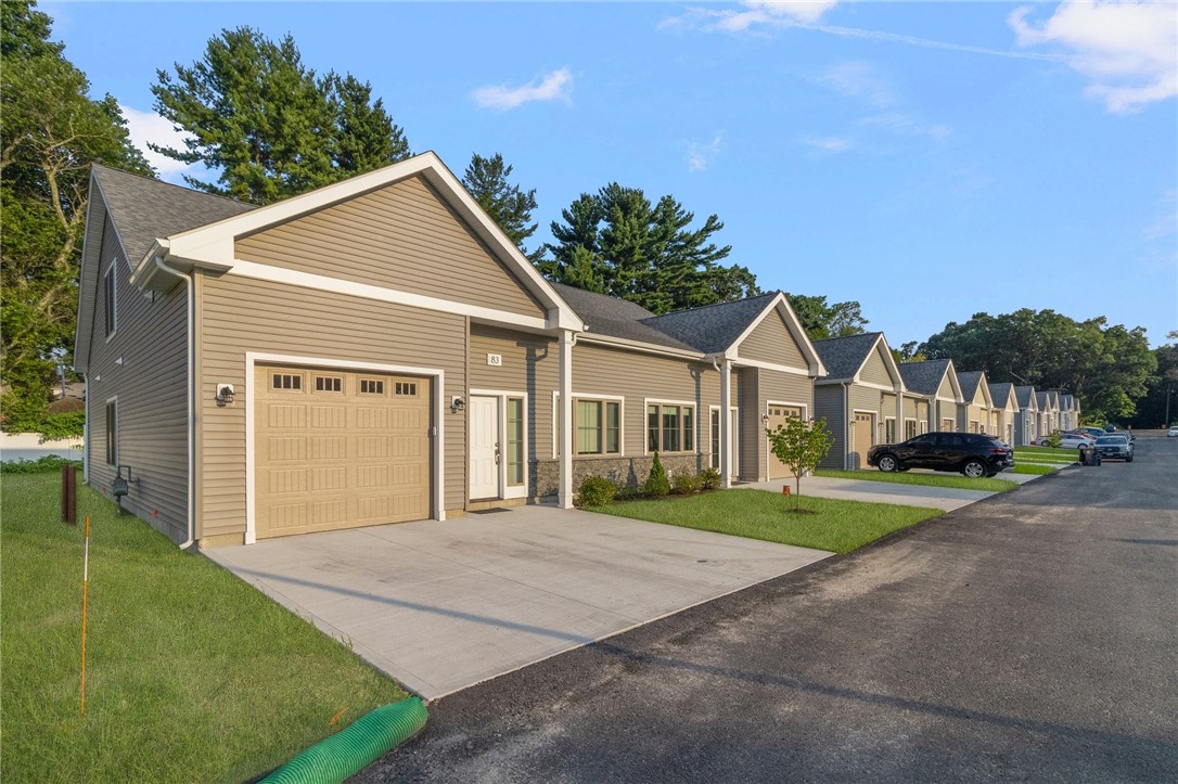 81 West Valley Circle