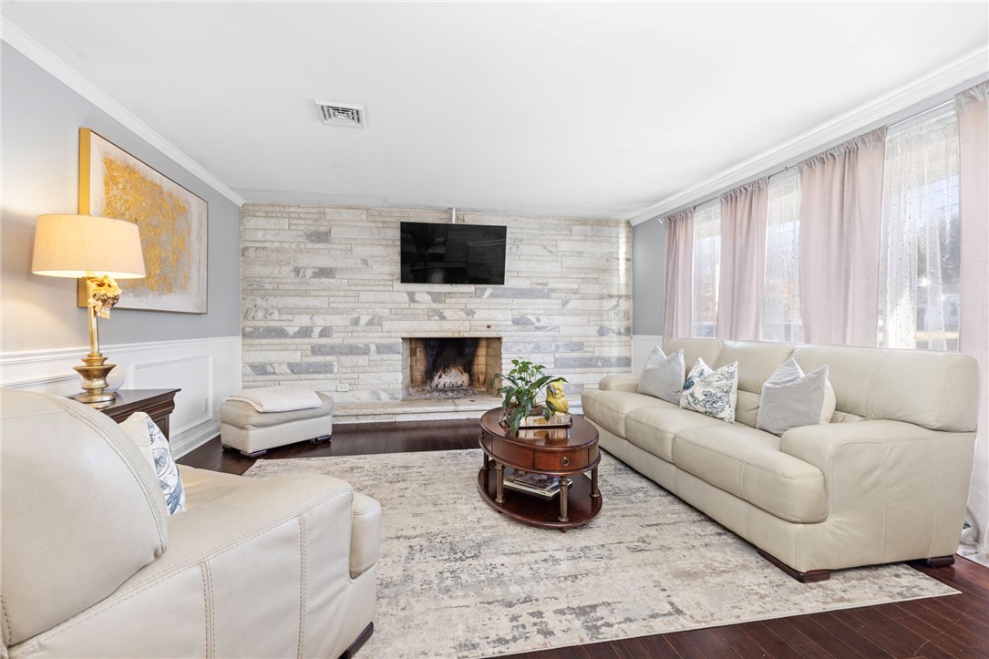 135 Meshanticut Valley Parkway