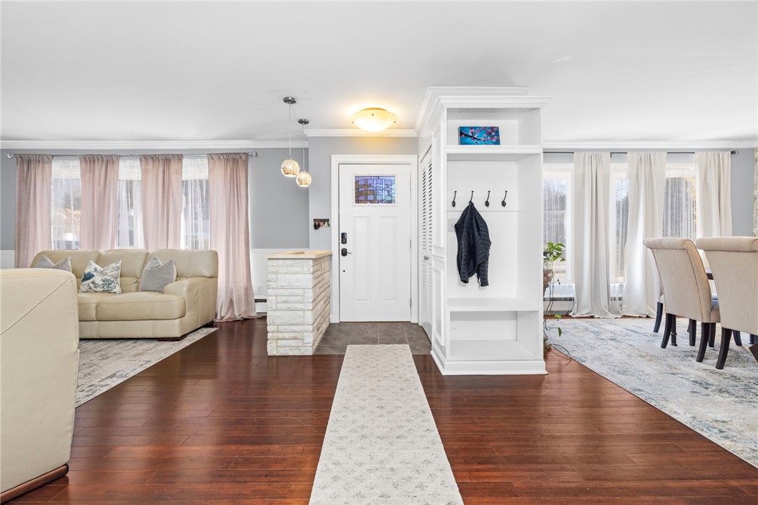 135 Meshanticut Valley Parkway