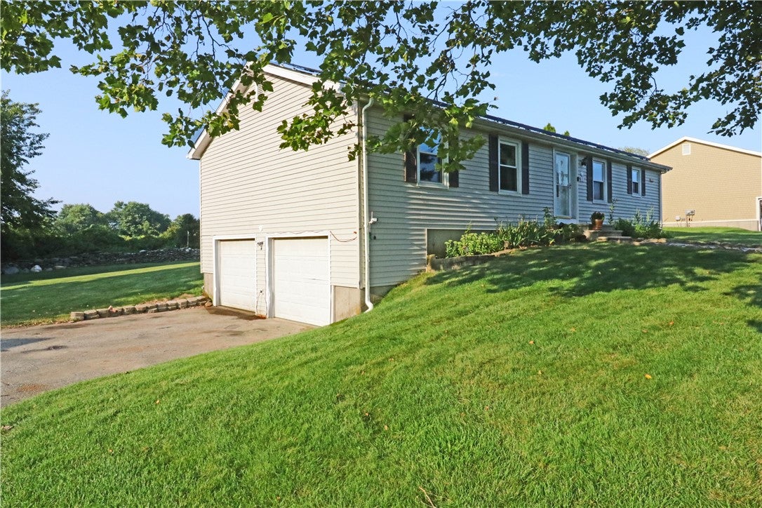 61 Amesbury Circle