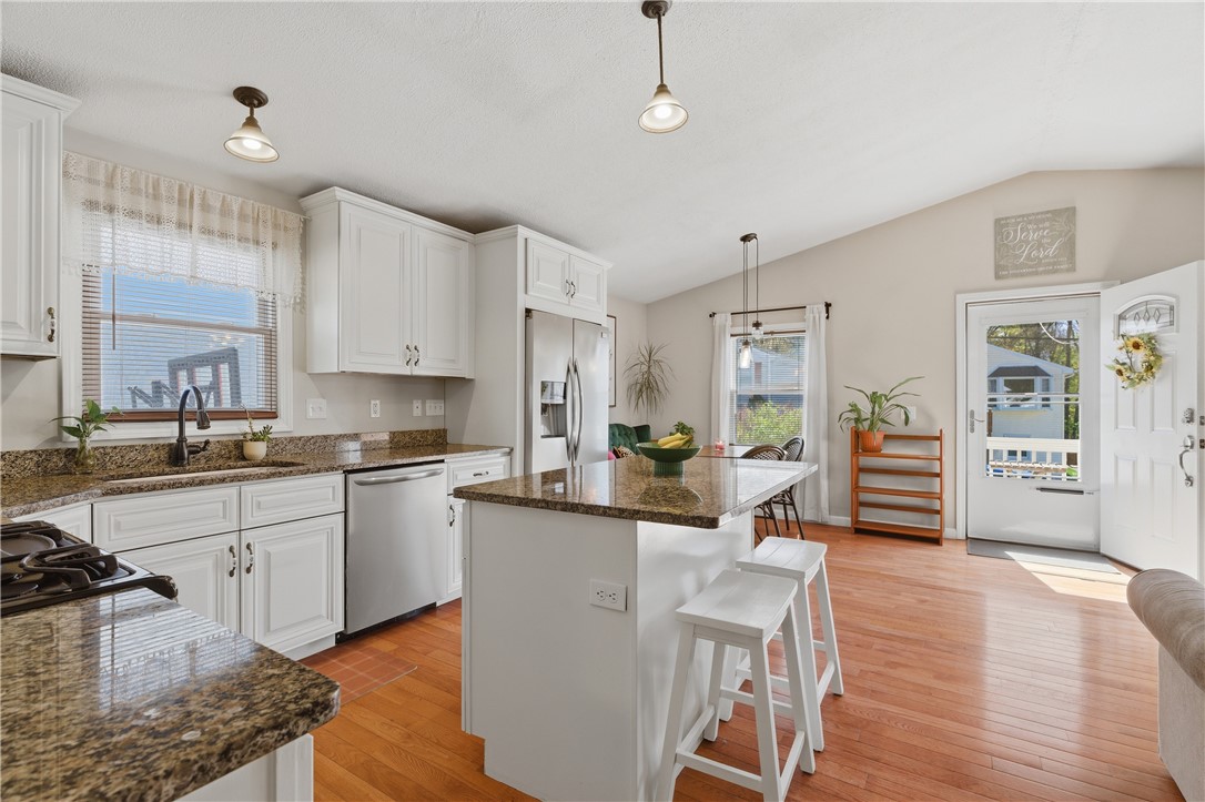 29 Morning Glory Road