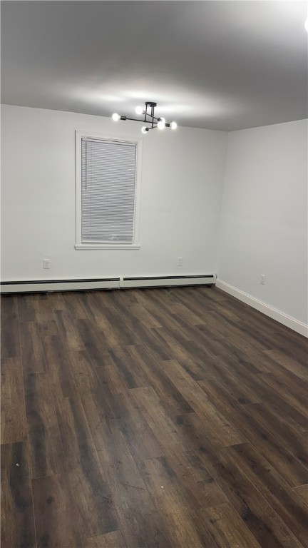 40 E Greenwich Avenue