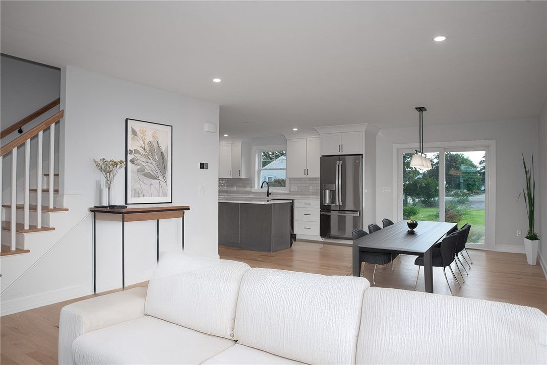 15 Recess Lane