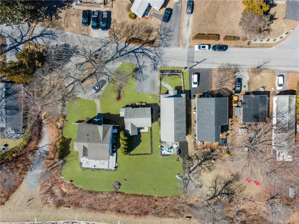 Warwick, Rhode Island 02888, United States, 2 Bedrooms Bedrooms, ,3 BathroomsBathrooms,Residential,Active,92544