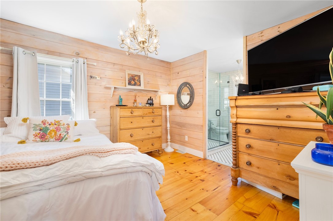 Warwick, Rhode Island 02888, United States, 2 Bedrooms Bedrooms, ,3 BathroomsBathrooms,Residential,Active,92544