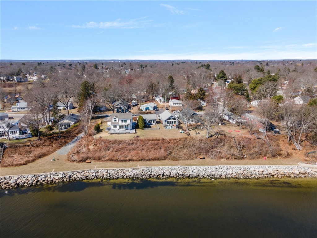 Warwick, Rhode Island 02888, United States, 2 Bedrooms Bedrooms, ,3 BathroomsBathrooms,Residential,Active,92544