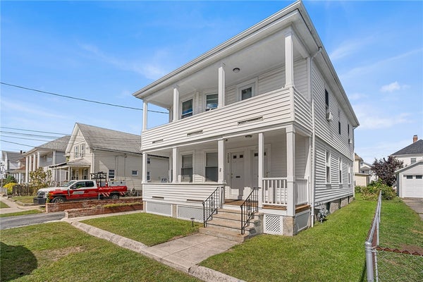 208 SUFFOLK AVE, PAWTUCKET, RI 02861 - Image cc8f07eae0ca9c22409307be30685bca/3733242849