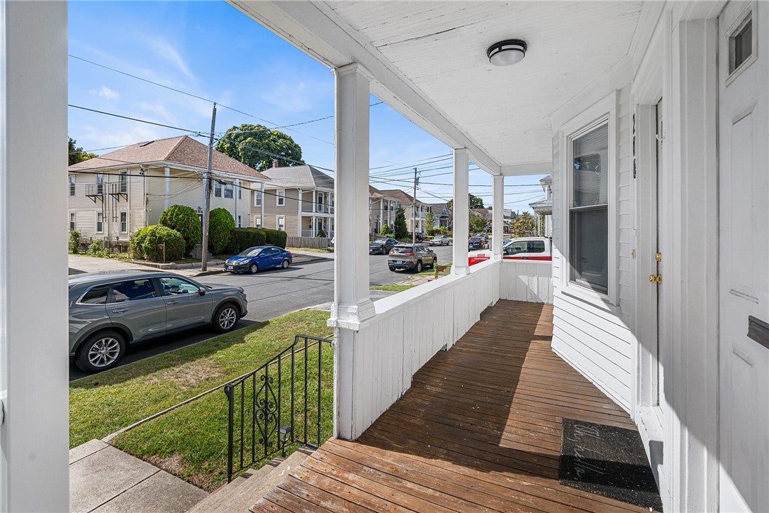 208 Suffolk Avenue
