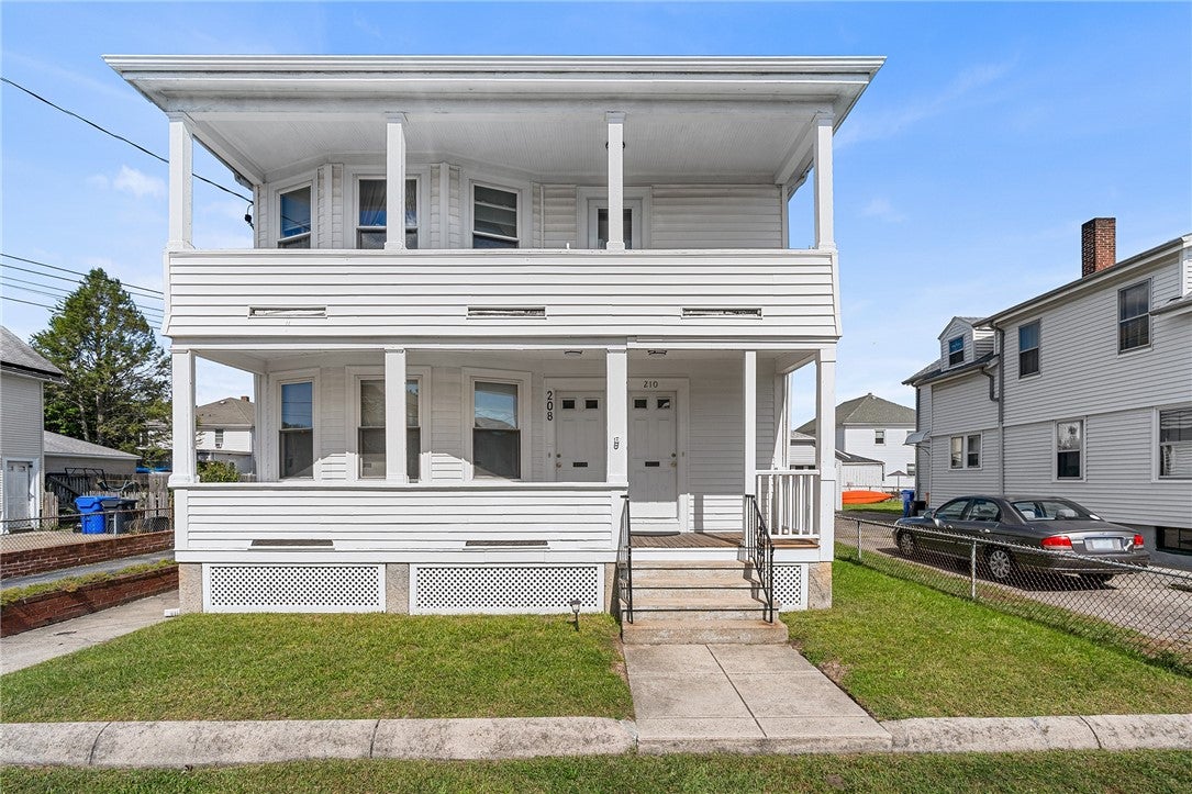 208 Suffolk Avenue
