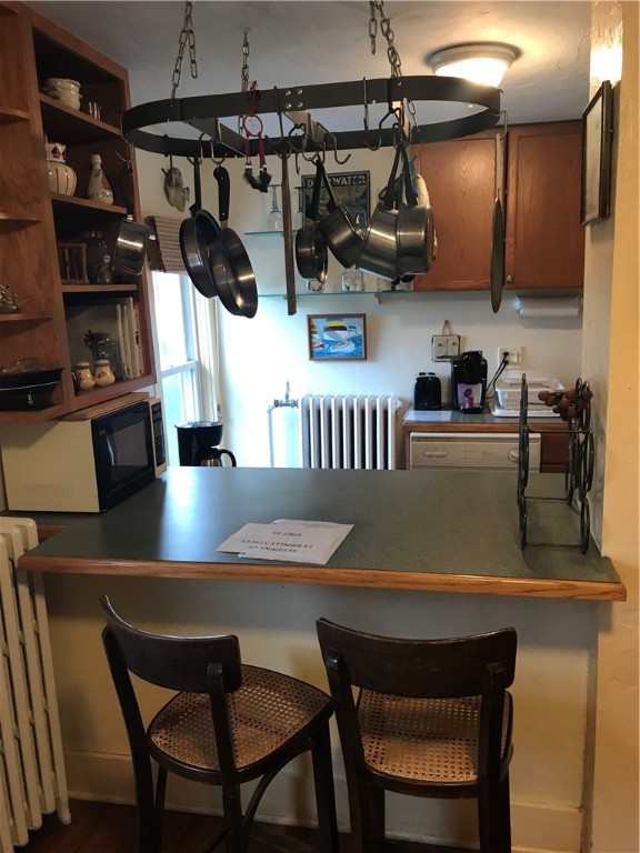 Newport, Rhode Island 02840, United States, 2 Bedrooms Bedrooms, ,2 BathroomsBathrooms,Residential,Active,19042