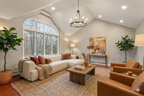 42 Belfield Drive Johnston RI 02919